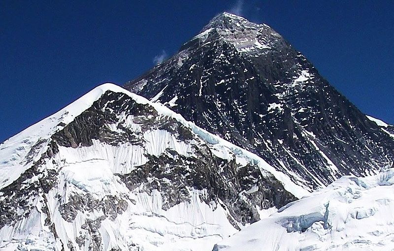 Berg Schneebedeckter Berg
